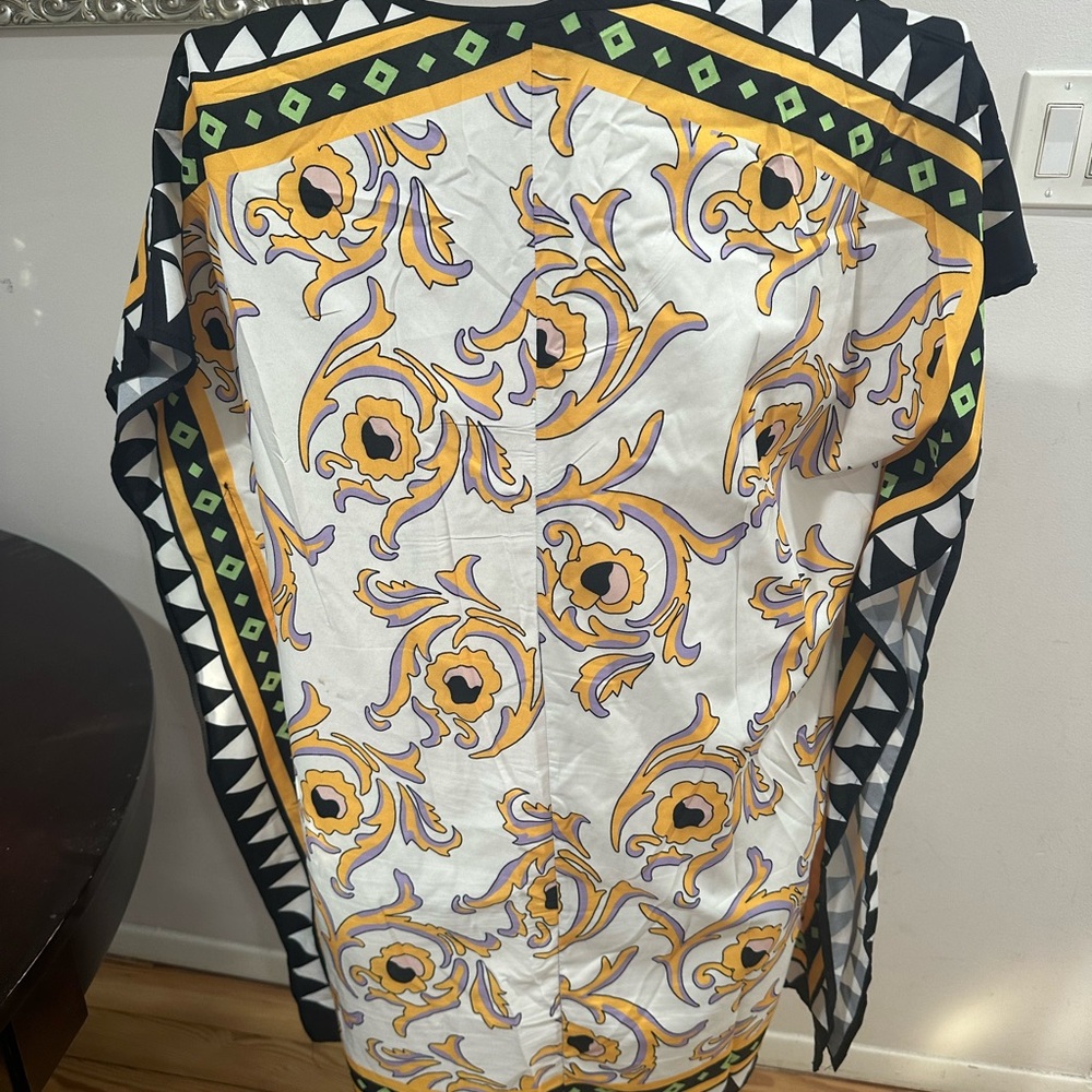 Vibrant Patterned Kaftan - image 3